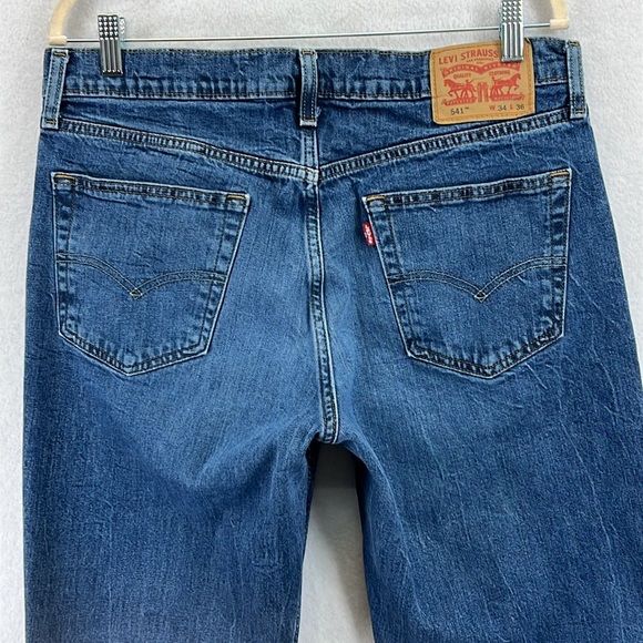 Levi’s 541 Men’s Jeans Size 34/36 Blue Medium Wash - Picture 8 of 14